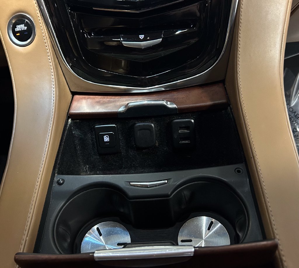 Used 2016 Cadillac Escalade ESV Platinum AWD/4WD image 22