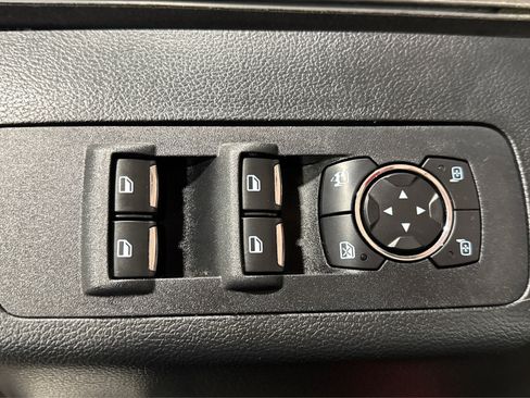 Used 2020 Ford F150 Lariat w/ Equipment Group 502A Luxury image 18