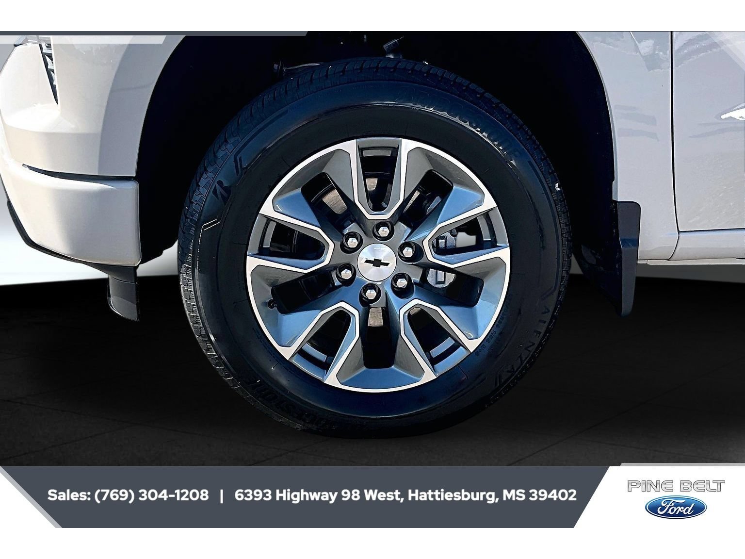 Used 2026 Chevrolet Silverado 1500 RST w/ All Star Edition Plus AWD/4WD image 7