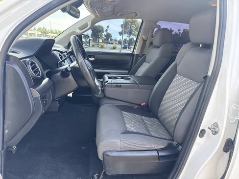 Used 2020 Toyota Tundra SR5 AWD/4WD image 15
