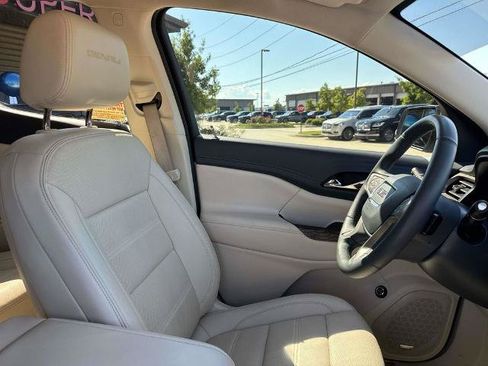 Used 2023 GMC Acadia Denali FWD image 11
