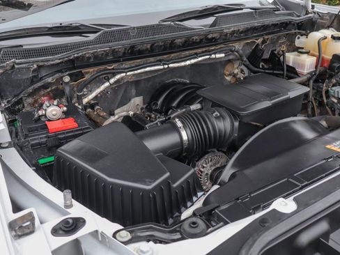 Used 2022 Chevrolet Silverado 2500 LT w/ Convenience Package image 12