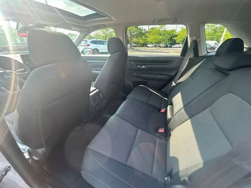 Used 2024 Honda CR-V EX image 12