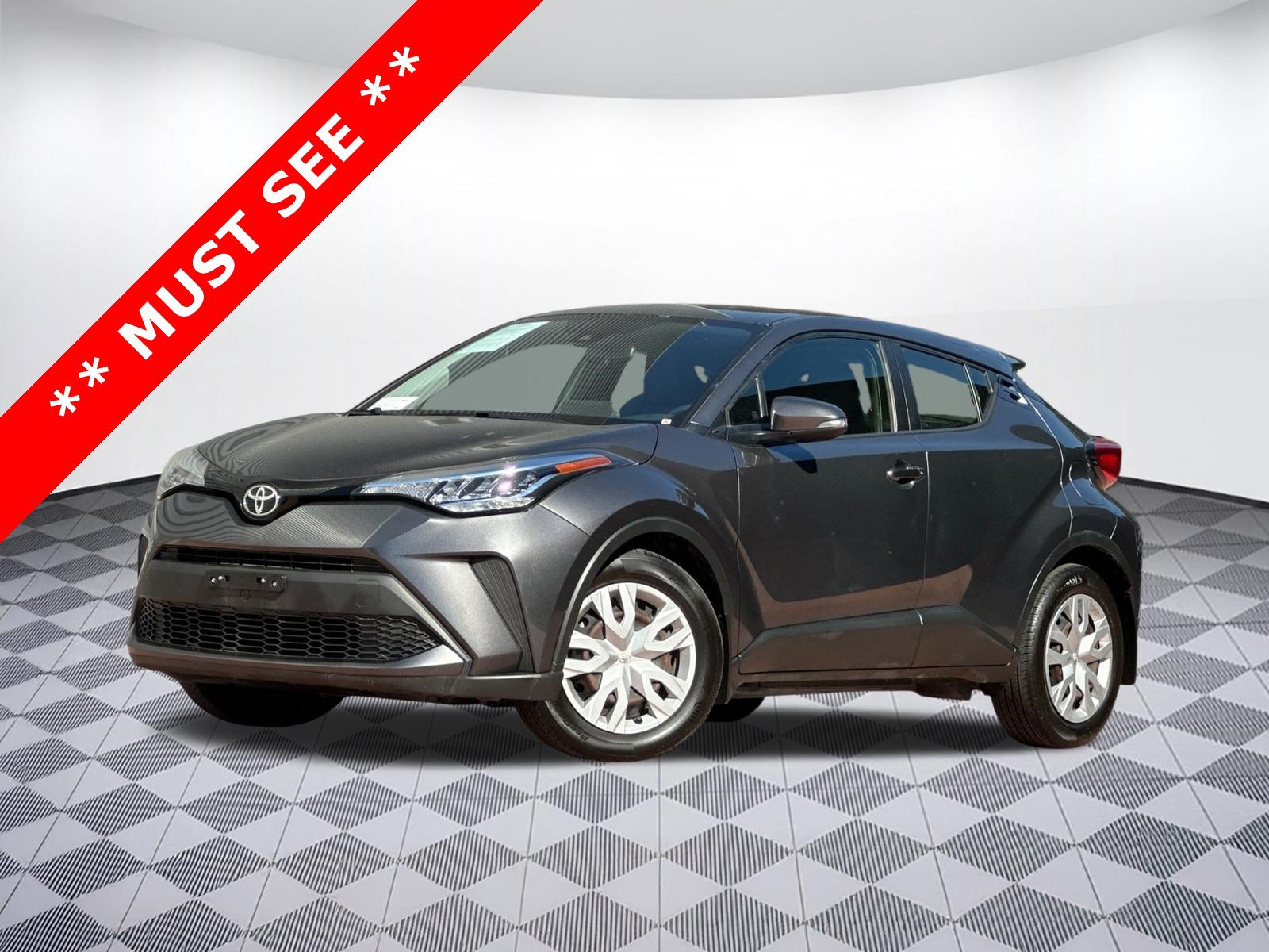 Used 2020 Toyota C-HR LE FWD image 1