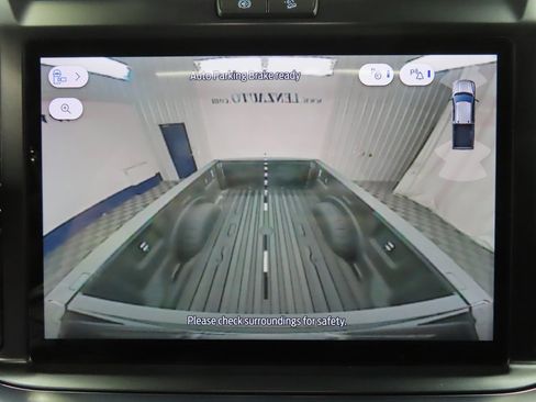 Used 2025 Ford F250 Platinum w/ FX4 Off-Road Package image 21