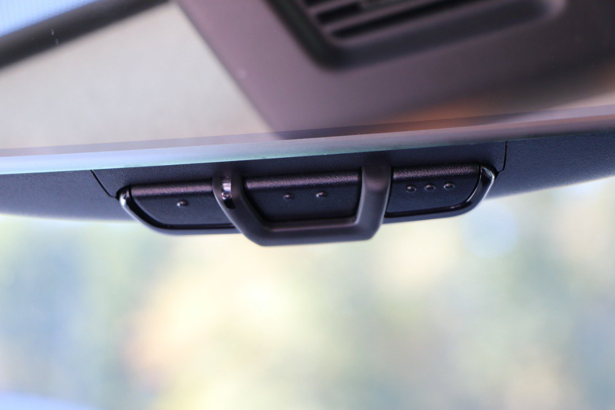 Used 2022 Nissan Kicks SR w/ Interior Electronics Package FWD image 25