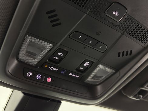 Used 2020 Cadillac XT6 Sport AWD/4WD image 24