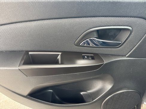 Used 2015 Chevrolet Cruze LT image 6