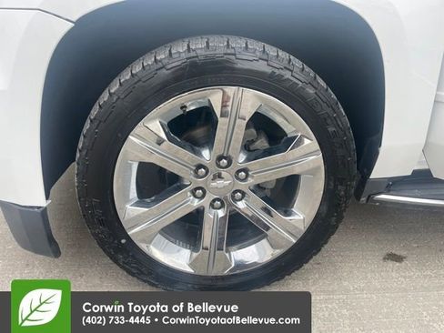 Used 2018 Chevrolet Suburban Premier image 26