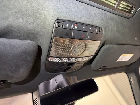 Used 2021 Mercedes-Benz G 63 AMG 4MATIC w/ G Manufaktur Interior Package image 18