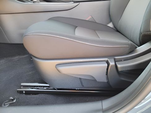 New 2025 Nissan Sentra SV image 9