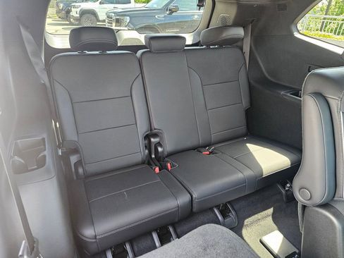 Used 2025 Buick Enclave Preferred w/ Power Package AWD/4WD image 49