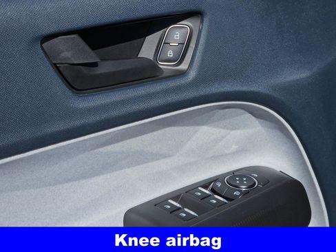 New 2025 Ford Maverick XLT image 24