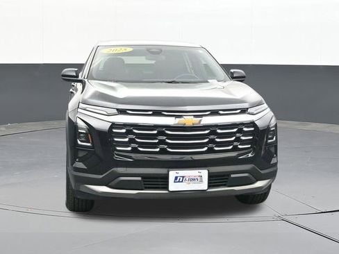 Used 2025 Chevrolet Equinox LT FWD image 23
