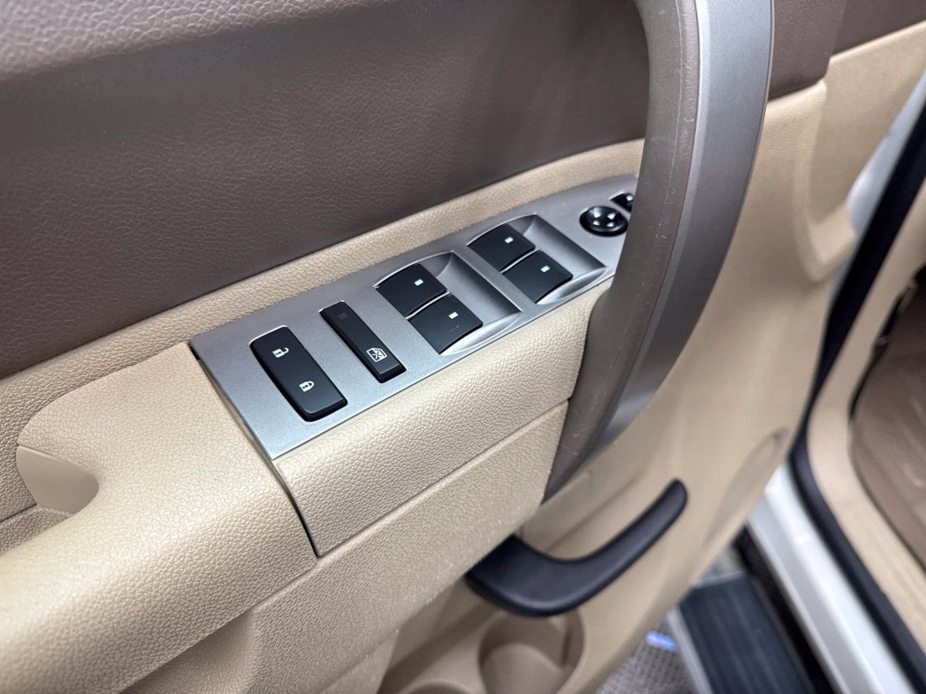 Used 2012 GMC Sierra 1500 SLE w/ Regional Value Package AWD/4WD image 12