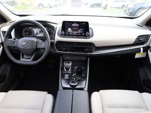New 2026 Nissan Rogue SV AWD/4WD image 24