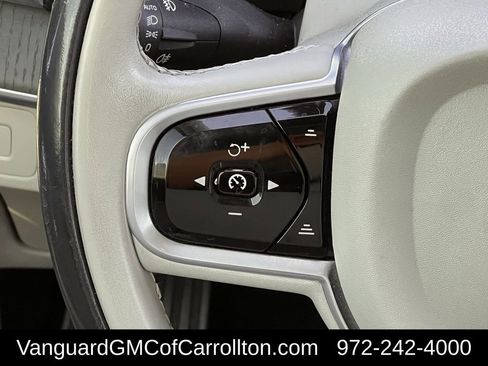 Used 2020 Volvo XC90 T6 Momentum image 14