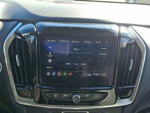 Used 2021 Chevrolet Traverse RS image 19