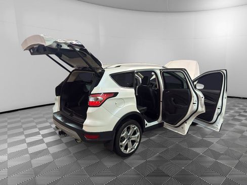 Used 2018 Ford Escape Titanium w/ Ford Safe & Smart Package AWD/4WD image 12