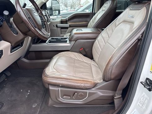 Used 2019 Ford F250 Limited image 9