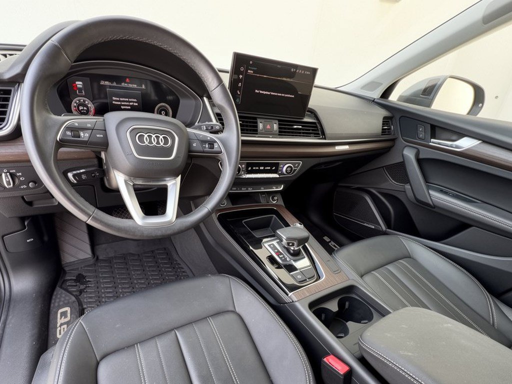 Used 2023 Audi Q5 2.0T Premium Plus w/ Premium Plus Package AWD/4WD image 4