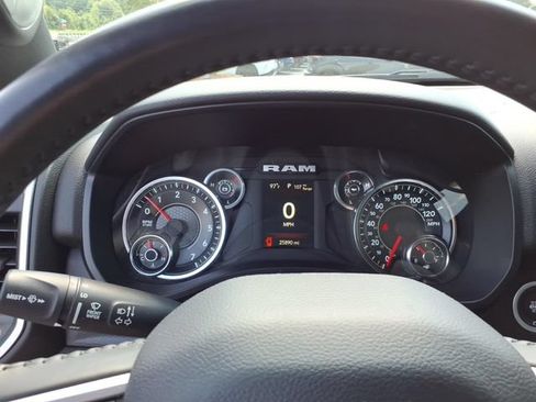 Used 2023 RAM 1500 Big Horn AWD/4WD image 8