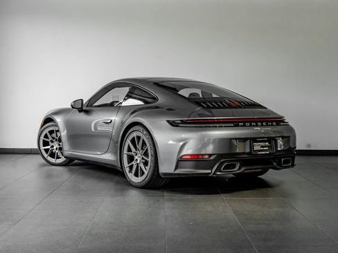 Certified 2025 Porsche 911 Carrera image 3