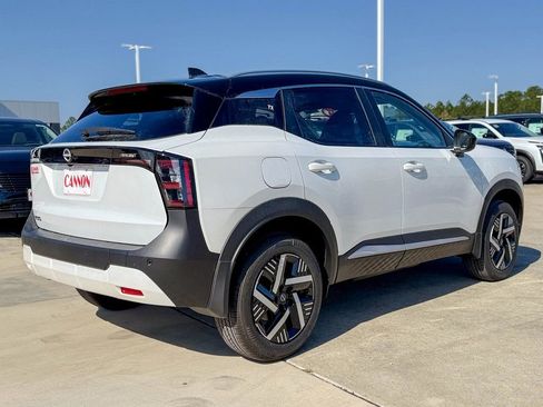 New 2026 Nissan Kicks SV image 9