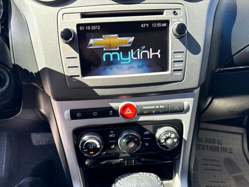 Used 2015 Chevrolet Captiva Sport LT w/ Convenience Package image 19