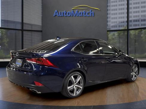 Used 2019 Lexus IS 300 image 10