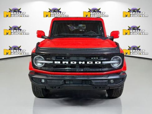 Used 2024 Ford Bronco Outer Banks image 2