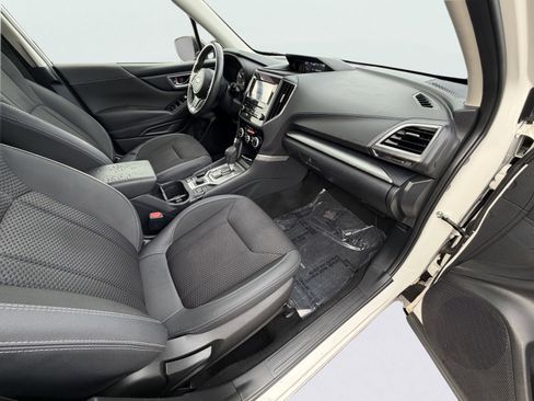 Used 2019 Subaru Forester Premium image 29