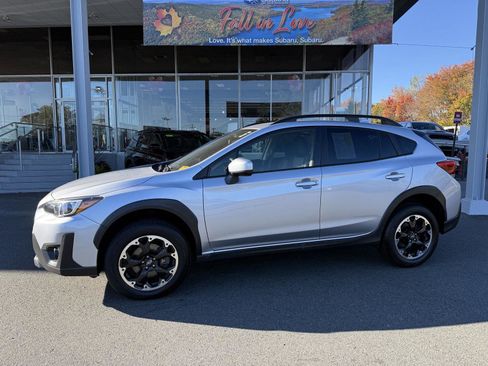 Certified 2023 Subaru Crosstrek 2.0i Premium image 1