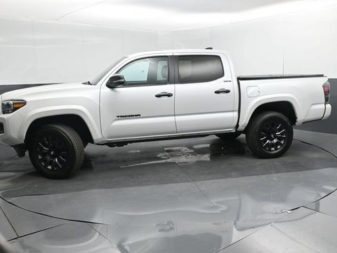 Used 2023 Toyota Tacoma Limited AWD/4WD image 30