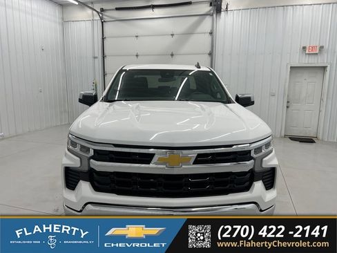 Used 2023 Chevrolet Silverado 1500 LT AWD/4WD image 7