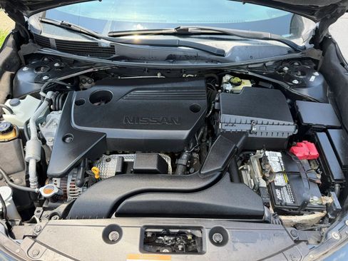 Used 2015 Nissan Altima 2.5 S w/ Power Driver Seat Package FWD image 20