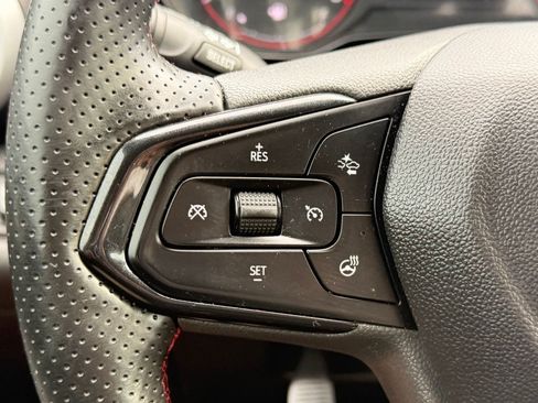 Used 2024 Chevrolet Trax RS w/ Driver Confidence Package FWD image 18