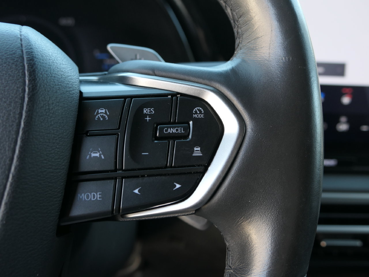 Used 2025 Lexus RX 350h w/ Convenience Package AWD/4WD image 14