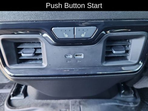 Used 2025 Chevrolet Silverado 2500 ZR2 w/ Technology Package image 27