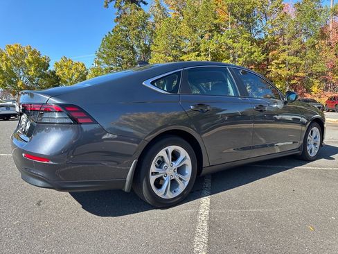 Certified 2023 Honda Accord LX image 5