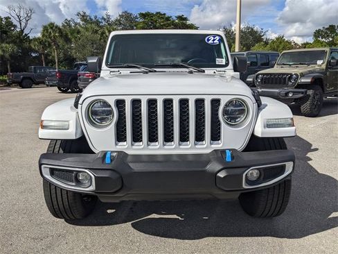 Used 2022 Jeep Wrangler Unlimited Sahara image 7
