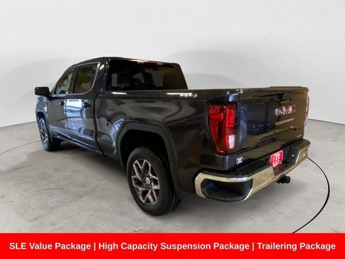 New 2025 GMC Sierra 1500 SLE image 3