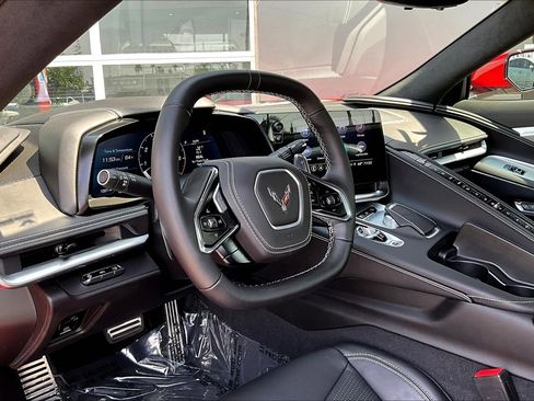 Used 2021 Chevrolet Corvette Stingray Premium Conv w/ Z51 Performance Package image 14