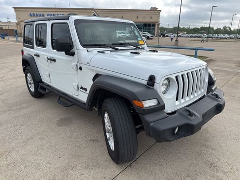 Used 2023 Jeep Wrangler Sport S image 19