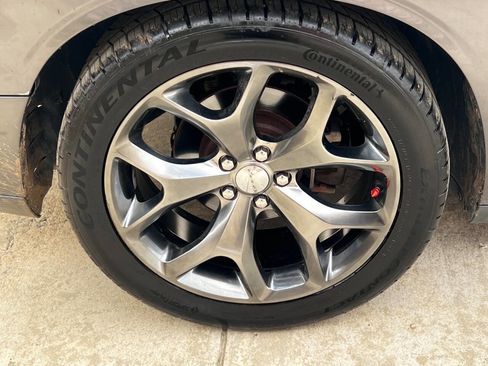 Used 2015 Dodge Challenger R/T Plus image 10