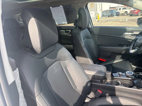 Used 2024 Kia Sportage EX w/ EX Premium Package image 10