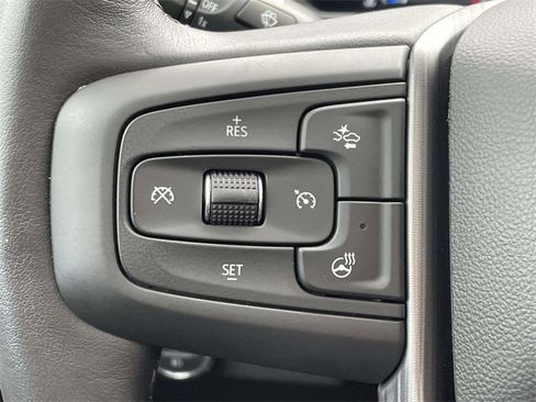 Used 2025 GMC Sierra 2500 Denali Ultimate w/ Max Trailering Package image 17