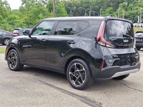 Used 2023 Kia Soul EX FWD image 4