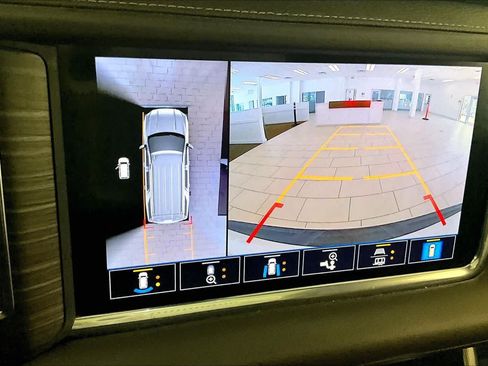 Used 2021 GMC Yukon XL Denali RWD image 25