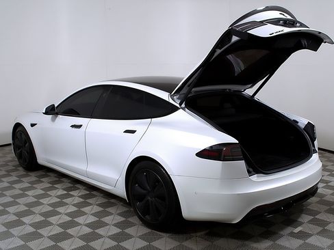 Used 2023 Tesla Model S AWD/4WD image 10